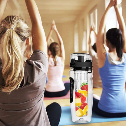 AquaFrisch™ 1000ml - Sportliche Fruchtsaftflasche mit BPA-freiem Kunststoff und Fruchteinsatz